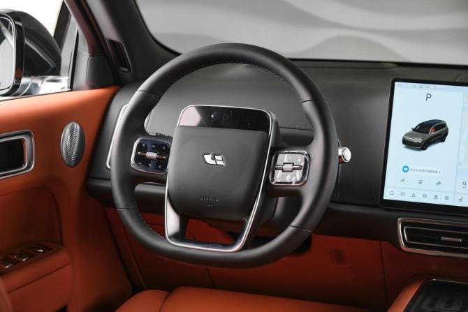 Новый Li Auto (Lixiang) L9 I Рестайлинг 2025 года, цена 11 890 000 рублей, внедорожник, Автокод Объявления