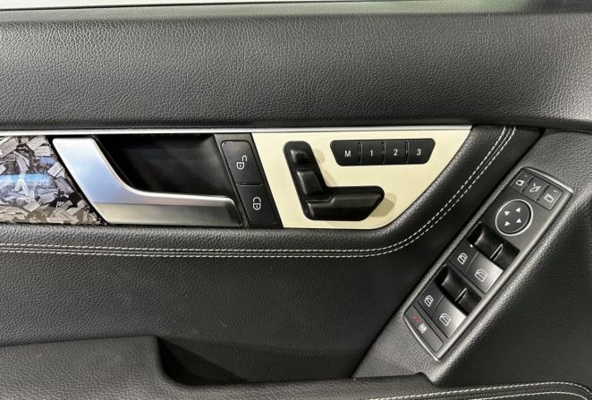 Mercedes-Benz C-Класс III (W204) Рестайлинг с пробегом 2013 года, цена 1 600 000 рублей, 297964 км, седан, Автокод Объявления