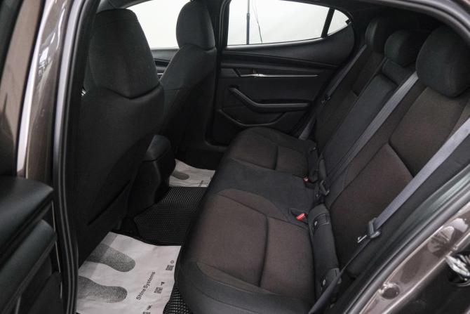 Mazda 3 IV (BP) с пробегом 2019 года, цена 1 699 000 рублей, 104000 км, хэтчбек, Автокод Объявления