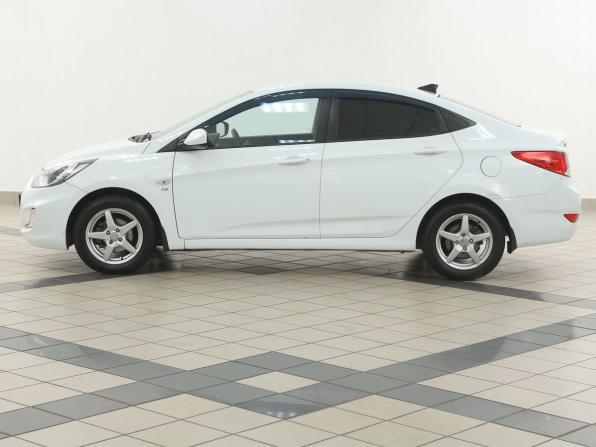 Hyundai Solaris I с пробегом 2013 года, цена 682 000 рублей, 145500 км, седан, Автокод Объявления
