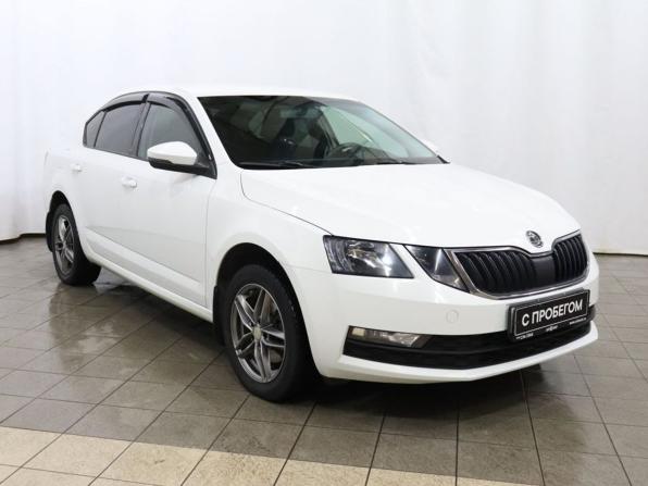 Skoda Octavia III (A7) Рестайлинг с пробегом 2019 года, цена 1 610 000 рублей, 117063 км, лифтбек, Автокод Объявления