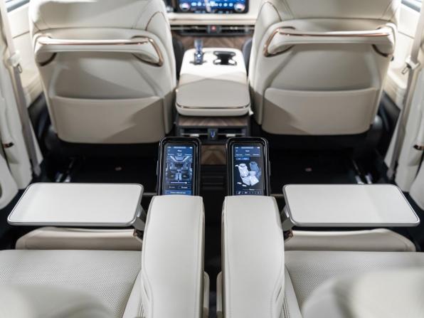 Новый Lexus LM II 2025 года, цена 16 990 000 рублей, минивэн, Автокод Объявления