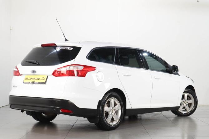 Ford Focus III с пробегом 2013 года, цена 699 000 рублей, 239725 км, универсал, Автокод Объявления