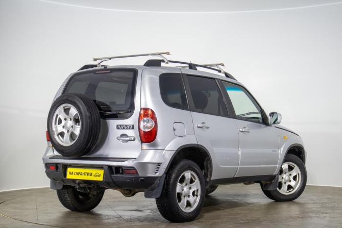 Chevrolet Niva I Рестайлинг с пробегом 2010 года, цена 529 000 рублей, 317000 км, внедорожник, Автокод Объявления
