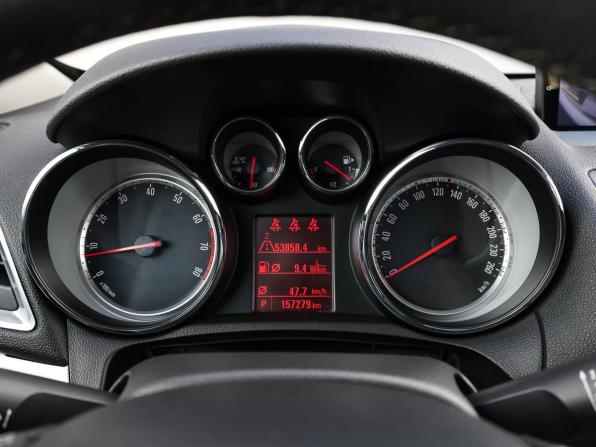 Opel Mokka I с пробегом 2014 года, цена 979 000 рублей, 157276 км, внедорожник, Автокод Объявления