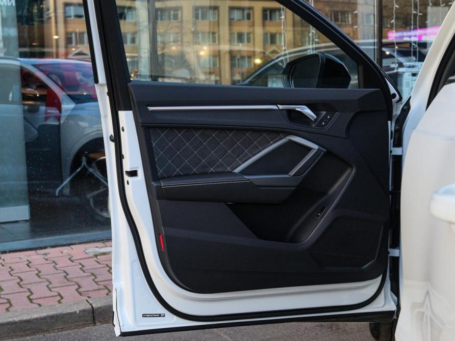 Audi Q3 II (F3) Москва  - изображение 26