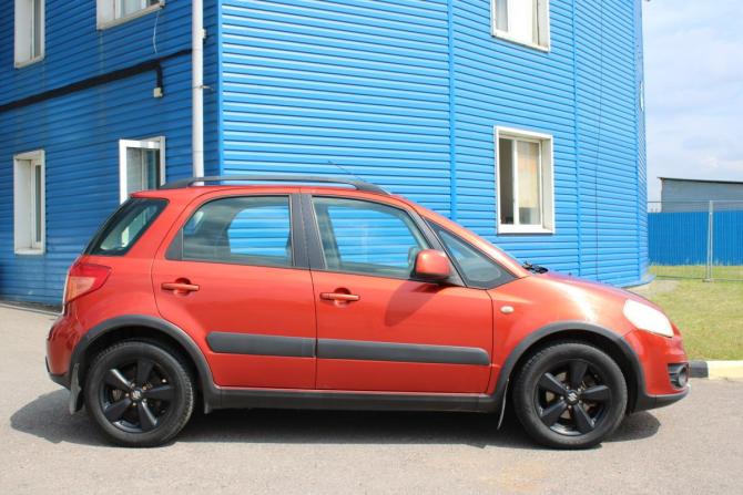 Suzuki SX4 I (Classic) Рестайлинг с пробегом 2010 года, цена 649 000 рублей, 215000 км, хэтчбек, Автокод Объявления