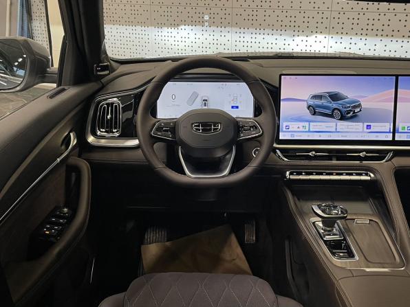 Geely Monjaro I Рестайлинг с пробегом 2026 года, цена 4 852 190 рублей, 10 км, внедорожник, Автокод Объявления