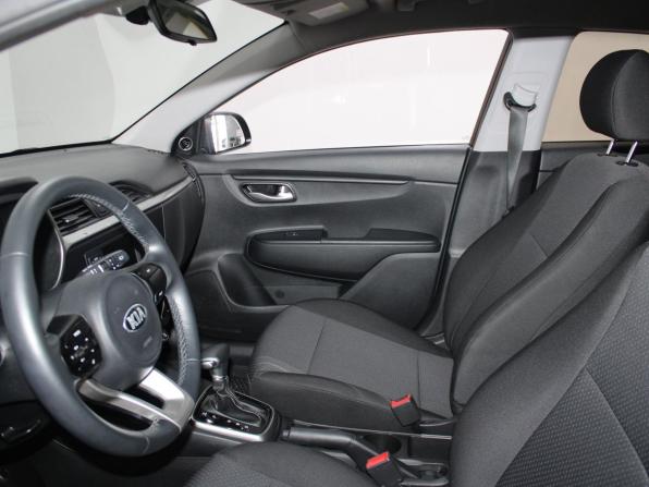 Kia Rio IV Рестайлинг с пробегом 2021 года, цена 1 599 900 рублей, 113524 км, хэтчбек, Автокод Объявления