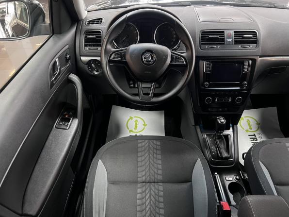 Skoda Yeti I Рестайлинг с пробегом 2015 года, цена 1 645 000 рублей, 161131 км, внедорожник, Автокод Объявления