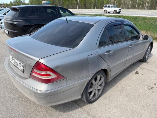 Mercedes-Benz C-Класс II (W203) Рестайлинг с пробегом 2004 года, цена 370 000 рублей, 380000 км, седан, Автокод Объявления
