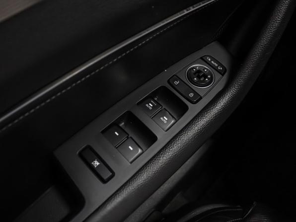 Hyundai Sonata VII (LF) Рестайлинг с пробегом 2017 года, цена 1 429 000 рублей, 119533 км, седан, Автокод Объявления