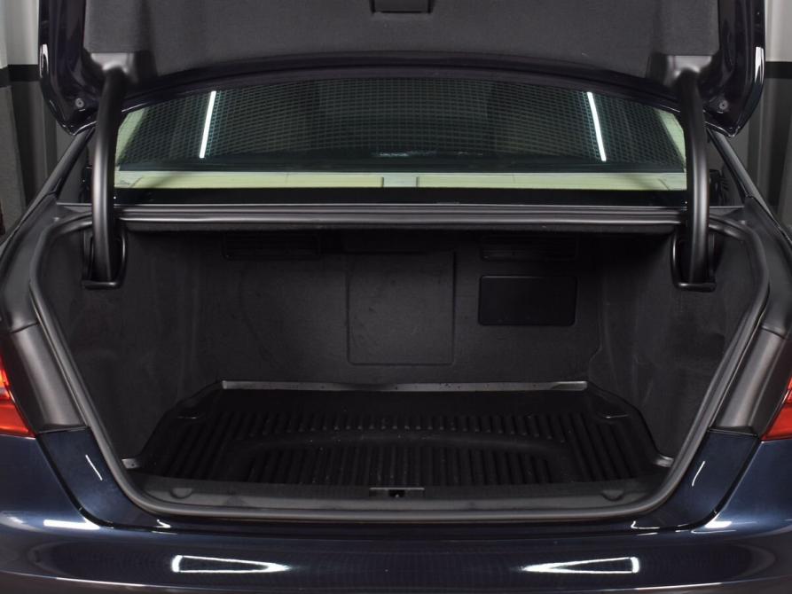 Audi A8 III (D4) Рестайлинг Кемерово  - изображение 37