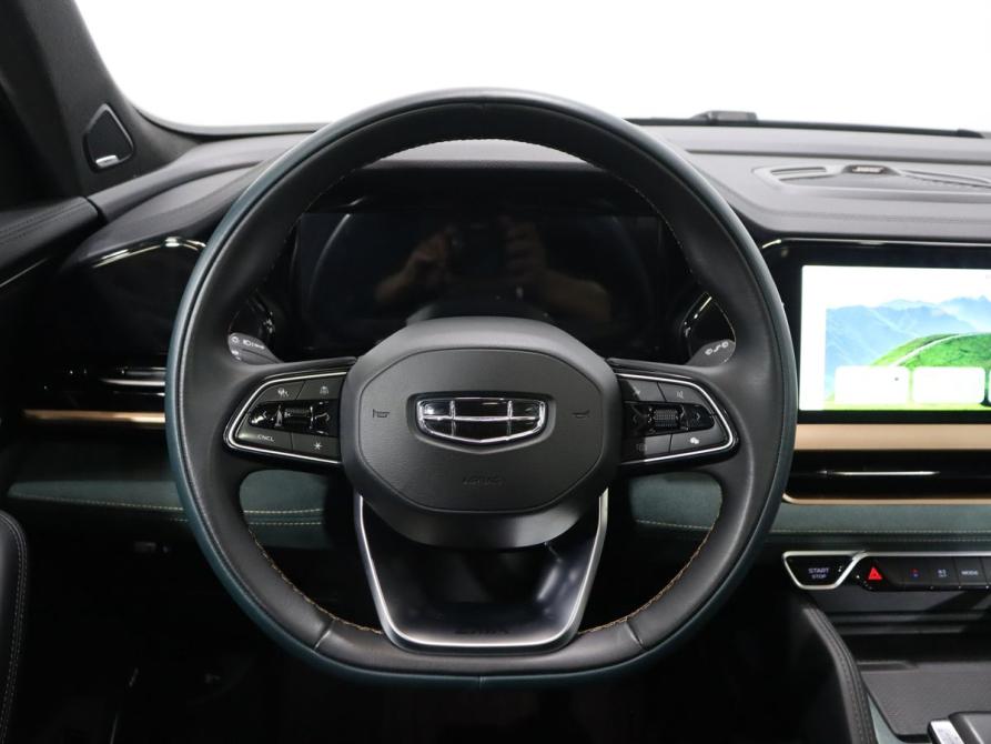 Geely Monjaro I Москва  - изображение 15