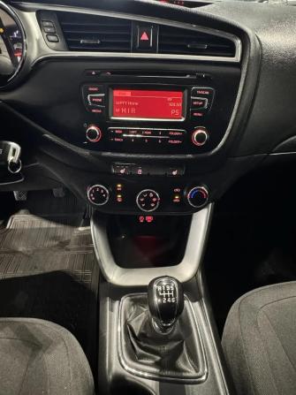 Kia Ceed II Рестайлинг с пробегом 2016 года, цена 1 249 000 рублей, 157000 км, универсал, Автокод Объявления
