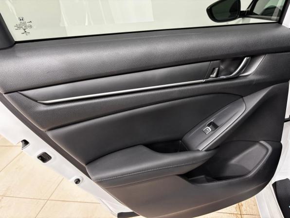 Honda Accord X Рестайлинг с пробегом 2022 года, цена 2 800 000 рублей, 68323 км, седан, Автокод Объявления