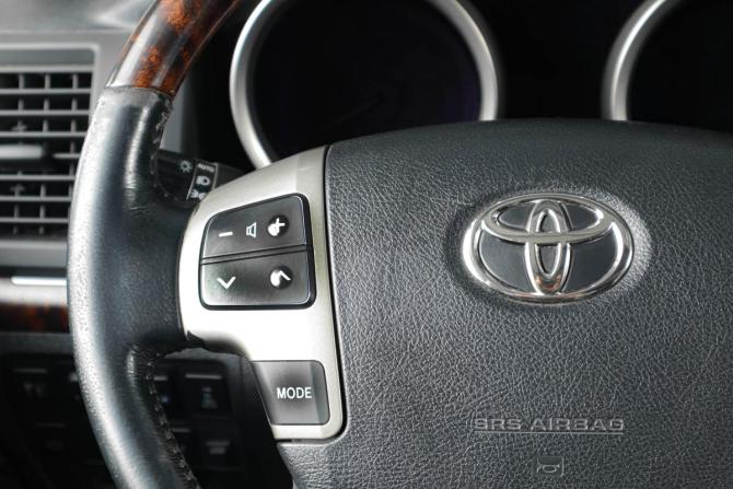 Toyota Land Cruiser 200 Series с пробегом 2010 года, цена 3 159 000 рублей, 274000 км, внедорожник, Автокод Объявления