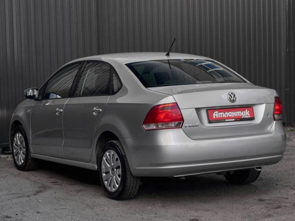 Volkswagen Polo V с пробегом 2013 года, цена 800 000 рублей, 164396 км, седан, Автокод Объявления