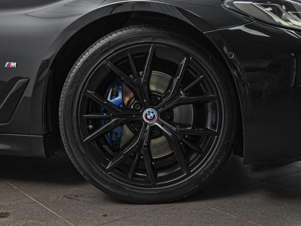 BMW 5 серии VII (G30/G31/G38) Рестайлинг с пробегом 2021 года, цена 4 980 000 рублей, 80631 км, седан, Автокод Объявления