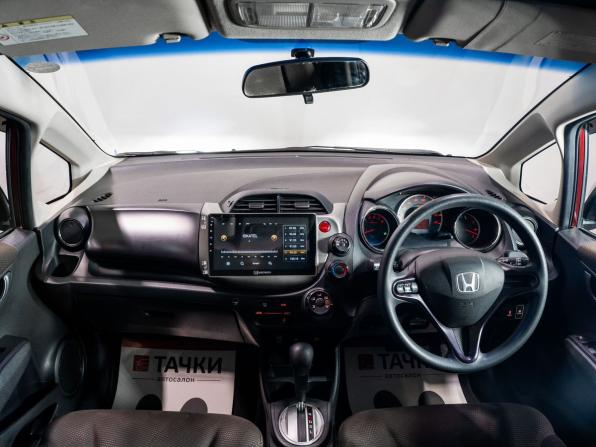 Honda Fit II с пробегом 2012 года, цена 900 000 рублей, 91800 км, хэтчбек, Автокод Объявления