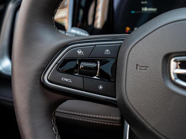 Geely Monjaro I Рестайлинг 2 с пробегом 2026 года, цена 4 130 000 рублей, 23 км, внедорожник, Автокод Объявления