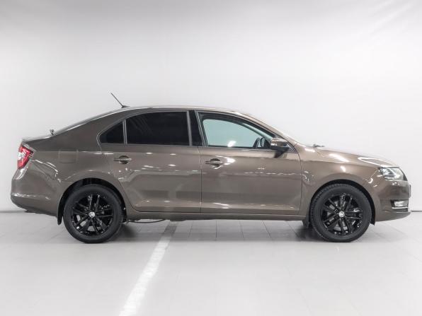 Skoda Rapid I Рестайлинг с пробегом 2018 года, цена 1 555 000 рублей, 86724 км, лифтбек, Автокод Объявления