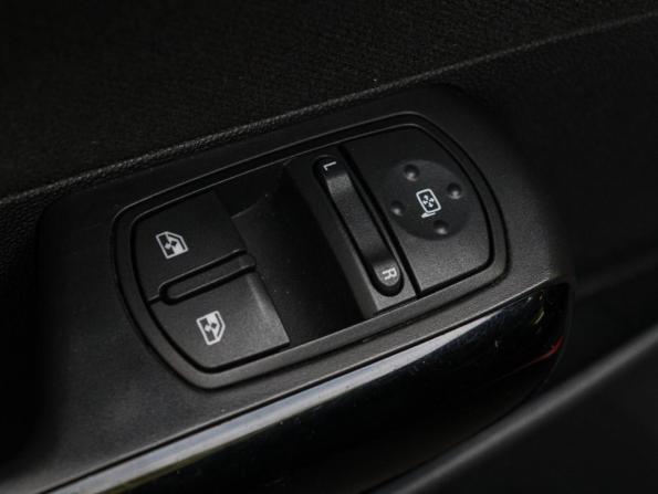 Opel Corsa D Рестайлинг II с пробегом 2012 года, цена 650 000 рублей, 201667 км, хэтчбек, Автокод Объявления