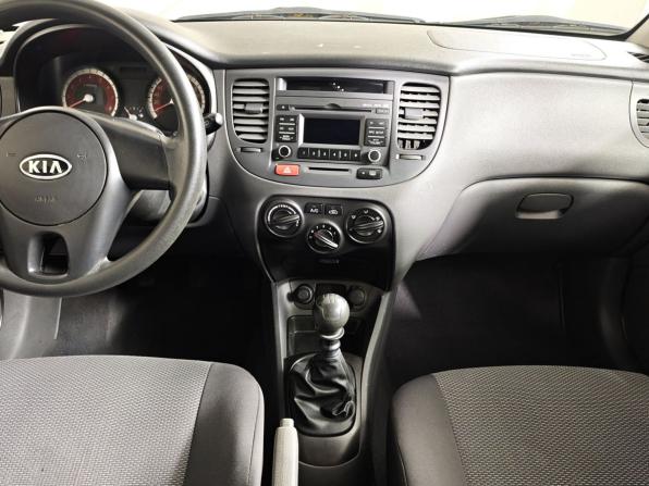 Kia Rio II Рестайлинг с пробегом 2010 года, цена 359 000 рублей, 291365 км, хэтчбек, Автокод Объявления