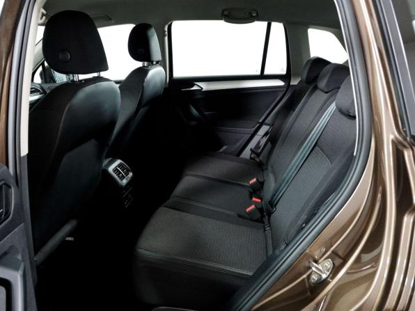 Volkswagen Tiguan II с пробегом 2019 года, цена 2 098 000 рублей, 133747 км, внедорожник, Автокод Объявления