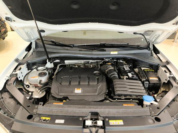 Volkswagen Tiguan II Рестайлинг с пробегом 2021 года, цена 3 950 000 рублей, 33708 км, внедорожник, Автокод Объявления