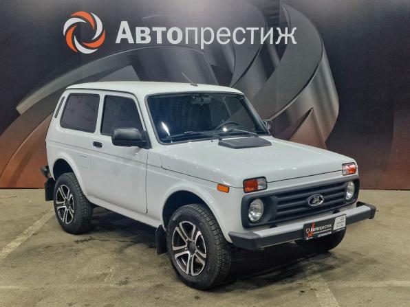 Lada (ВАЗ) Niva Legend с пробегом 2024 года, цена 840 000 рублей, 3660 км, внедорожник, Автокод Объявления