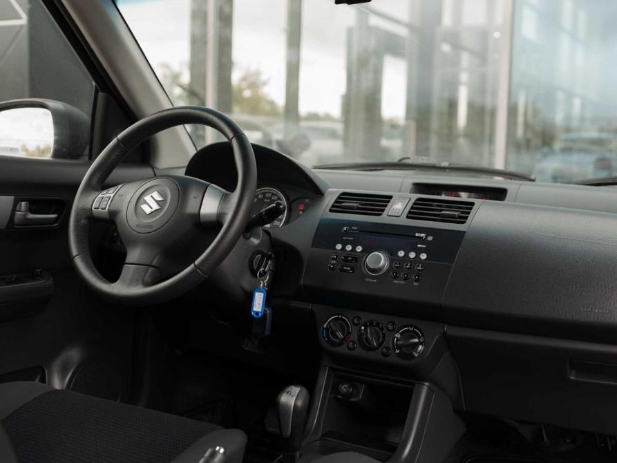 Suzuki Swift III Новосибирск  - изображение 10