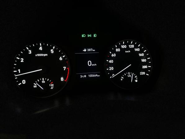 Hyundai Solaris II с пробегом 2018 года, цена 1 099 000 рублей, 100663 км, седан, Автокод Объявления