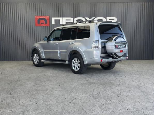 Mitsubishi Pajero IV Рестайлинг 1 с пробегом 2011 года, цена 1 697 000 рублей, 316487 км, внедорожник, Автокод Объявления