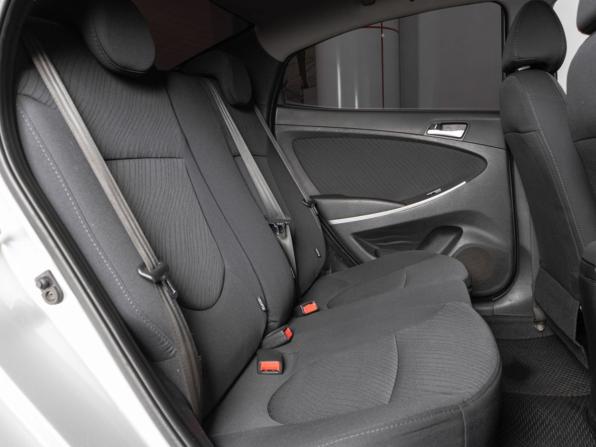 Hyundai Solaris I Рестайлинг с пробегом 2015 года, цена 1 120 000 рублей, 127127 км, седан, Автокод Объявления