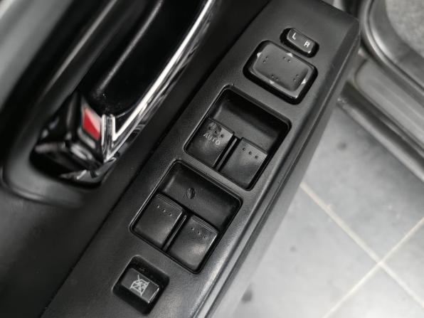 Mazda 5 II (CW) с пробегом 2011 года, цена 895 000 рублей, 310132 км, минивэн, Автокод Объявления