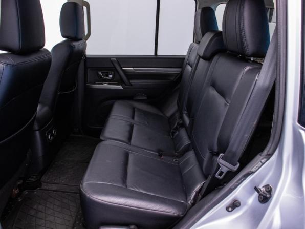 Mitsubishi Pajero IV Рестайлинг 1 с пробегом 2012 года, цена 1 974 000 рублей, 268277 км, внедорожник, Автокод Объявления