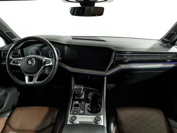Volkswagen Touareg III с пробегом 2019 года, цена 4 499 700 рублей, 139885 км, внедорожник, Автокод Объявления