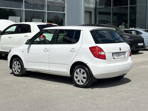 Skoda Fabia II Рестайлинг с пробегом 2012 года, цена 300 000 рублей, 191885 км, хэтчбек, Автокод Объявления