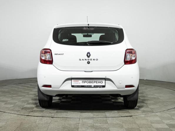 Renault Sandero II с пробегом 2017 года, цена 899 585 рублей, 107763 км, хэтчбек, Автокод Объявления