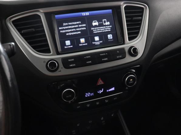 Hyundai Solaris II с пробегом 2019 года, цена 1 549 000 рублей, 93337 км, седан, Автокод Объявления