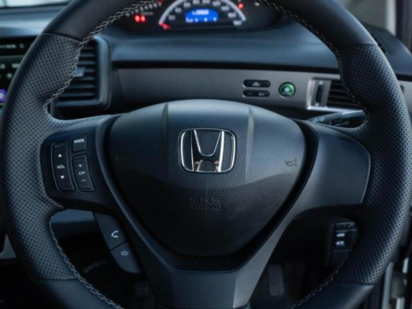 Honda Freed I Рестайлинг с пробегом 2012 года, цена 1 000 000 рублей, 99663 км, компактвэн, Автокод Объявления