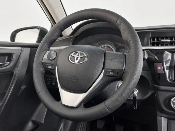 Toyota Corolla XI (E160 E170 E180) с пробегом 2013 года, цена 1 399 000 рублей, 157800 км, седан, Автокод Объявления