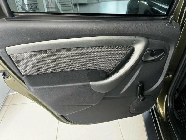 Renault Duster I Рестайлинг с пробегом 2015 года, цена 1 024 000 рублей, 277000 км, внедорожник, Автокод Объявления