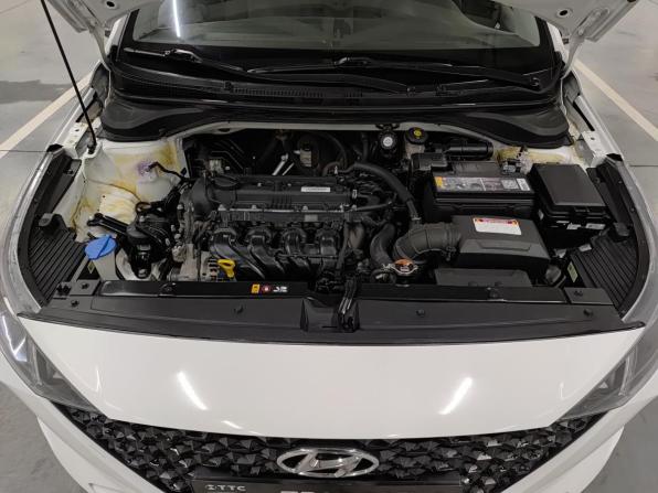 Hyundai Solaris II Рестайлинг с пробегом 2021 года, цена 1 410 000 рублей, 62639 км, седан, Автокод Объявления