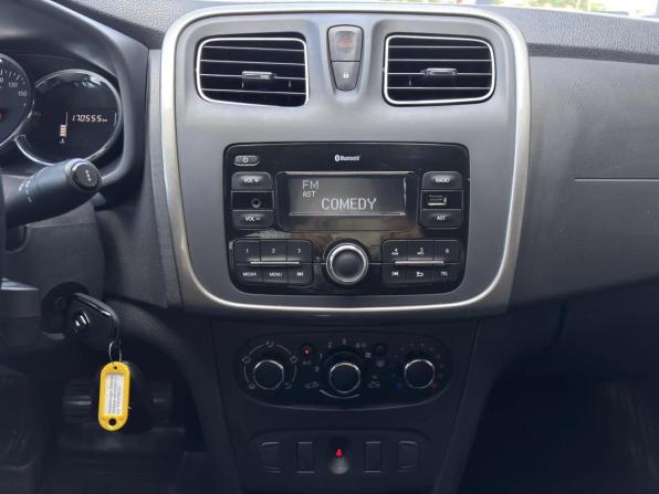 Renault Logan II Рестайлинг с пробегом 2021 года, цена 799 000 рублей, 170555 км, седан, Автокод Объявления