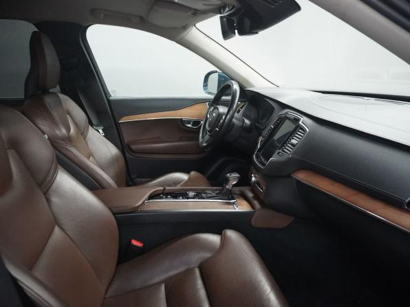 Volvo XC90 II с пробегом 2018 года, цена 3 813 000 рублей, 158900 км, внедорожник, Автокод Объявления