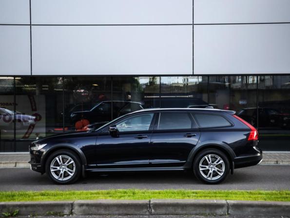 Volvo V90 Cross Country I с пробегом 2017 года, цена 3 206 000 рублей, 137989 км, универсал, Автокод Объявления