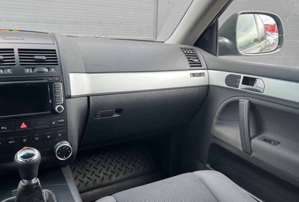 Volkswagen Touareg I Рестайлинг Красноярск  - изображение 17