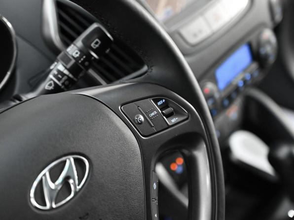 Hyundai ix35 I Рестайлинг с пробегом 2015 года, цена 999 000 рублей, 119885 км, внедорожник, Автокод Объявления